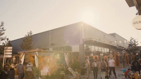 Helsinki Outlet Late Night Shopping 2.7.