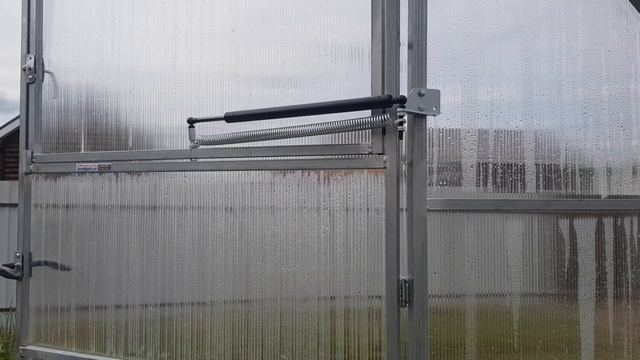 Термопривод Климат 100 в теплице. смотреть онлайн