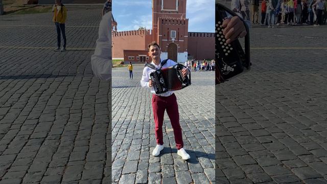 Вологда под гармонь на Красной площади. смотреть онлайн