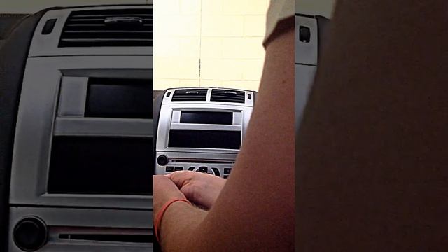 Easy replacement front control panel in dashboard of Peugeot 407 смотреть онлайн