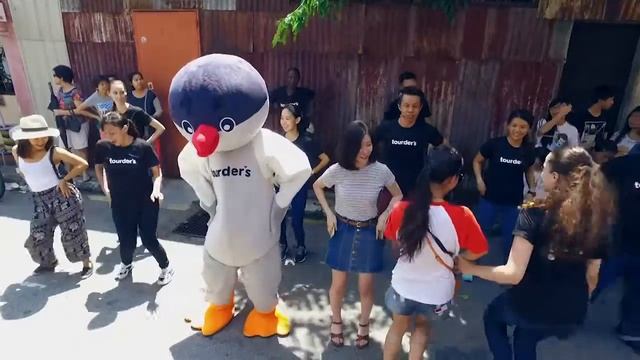 Macarena Flashmob @ Penang, Malaysia смотреть онлайн