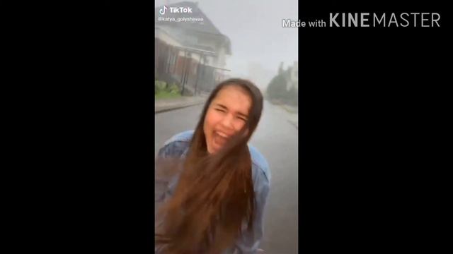 Валя Карнавал опять домой 🏠 смотреть онлайн