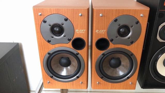 オンキョー スピーカー　ハードオフ ３０００円中古 ( ONKYO D-SX7 ) ＆ JBL 4312M2 ( JBL 4312MⅡ )　聴き比べ　空気録音 смотреть онлайн