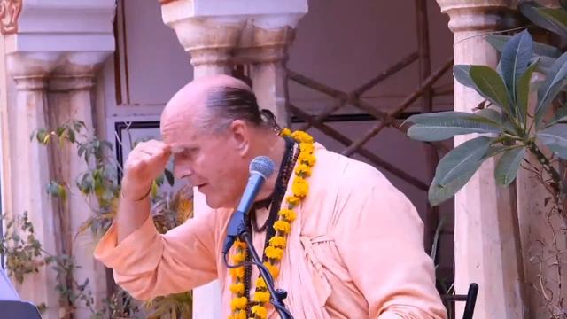 История про Шри Шри Радха Гопинатха из лекции Шрилы Гурудева в Джайпуре 09.11.2022 смотреть онлайн