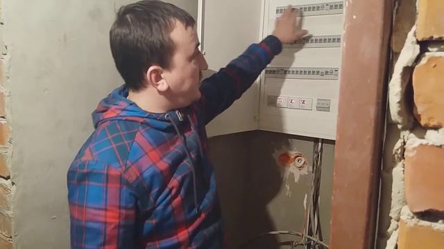 Как не надо делать электрику 2. Работа над ошибками. смотреть онлайн