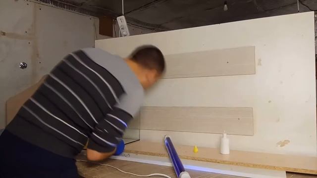 Склейка стекла на УФ клей Склейка витрин смотреть онлайн