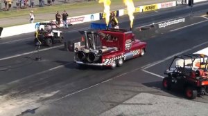 ГРУЗОВИКИ МОНСТРЫ! Гонки на Американских Грузовиках! Супергонки дизельных грузовиков