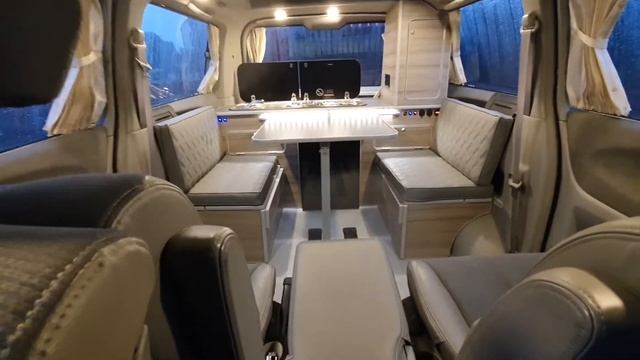 Nissan Elgrand Campervan, 3.5 LPG, 4WD