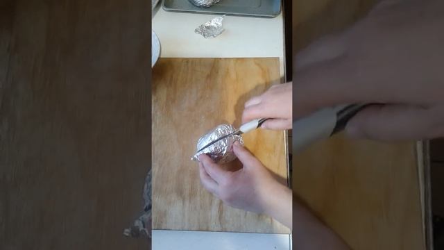 Запечённый картофель или Крошка картошка. смотреть онлайн