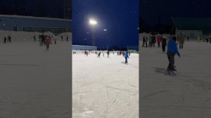 Катаюсь на коньках