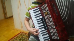 Учу играть на аккордеоне, сыграет каждый. Разбор песни за 10 минут!!!