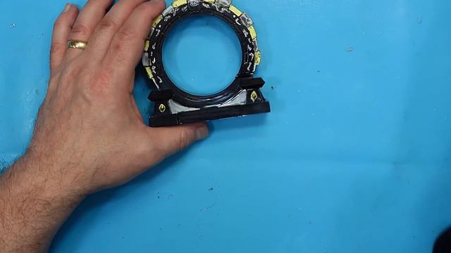 The INSANE Magic of an Infinity Mirror - Guess How I Made It. смотреть онлайн