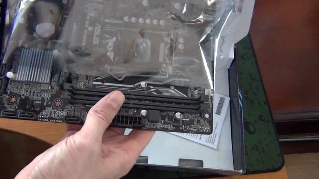 ASUS PRIME B250M-K Unboxing смотреть онлайн
