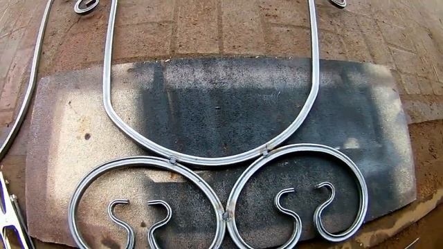 ХОЛОДНАЯ КОВКА ПОДСТАВКА ДЛЯ ДРОВ СВОИМИ РУКАМИ смотреть онлайн