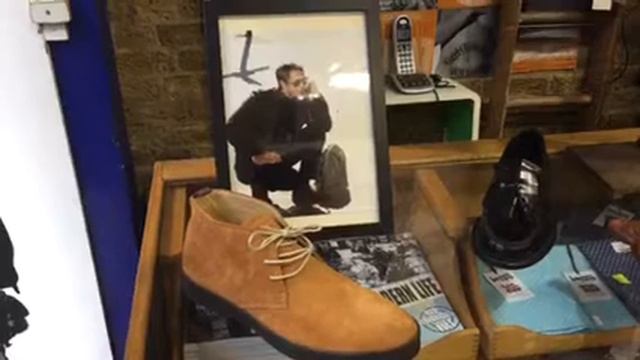 Gibson London Visits: Modfather смотреть онлайн