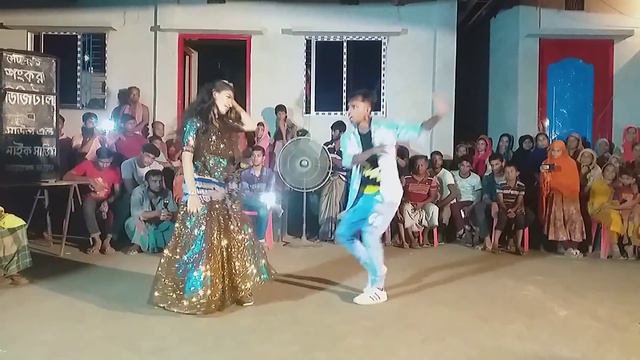 বিয়াইন আইতাছেরে আমার বিয়ান আইতাছে Bangla New Super Dance Duet Excellent Dance D H P Official Danc смотреть онлайн