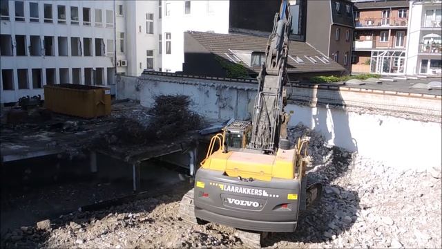 Excavator Volvo EC 700 short boom best operator смотреть онлайн