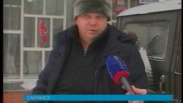 В Саранске порывы ветра сорвали балконную раму с 12 этажа многоквартирного дома смотреть онлайн