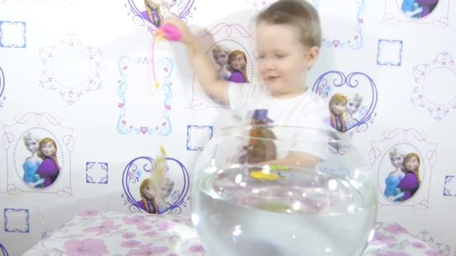 Детская игра- рыбалка. Ловим рыбок. Видео для детей. Распаковка Video for children. смотреть онлайн