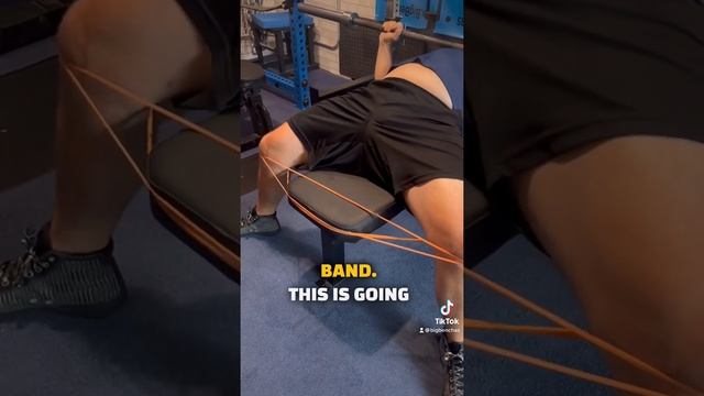 Drill To Increase Your Leg Drive On Bench! смотреть онлайн