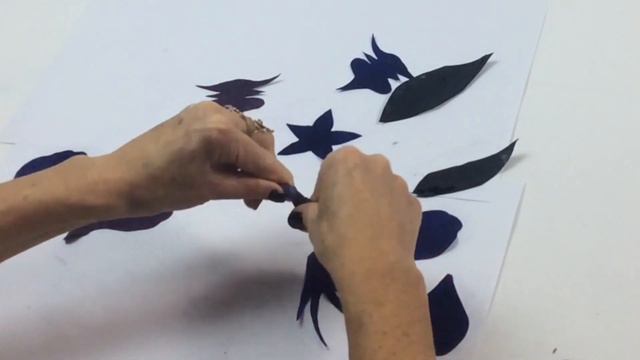 How to apply PVA (Polyvinyl Alcohol) Stiffener to Leather for flower making.#leathetflowermaking смотреть онлайн