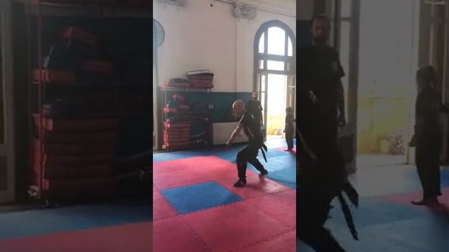 Forma Con Palo Para Cinturon Verde