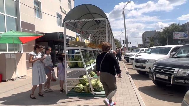 Актобе. Снова развели на деньги)), выбираем арбуз и на Москву!