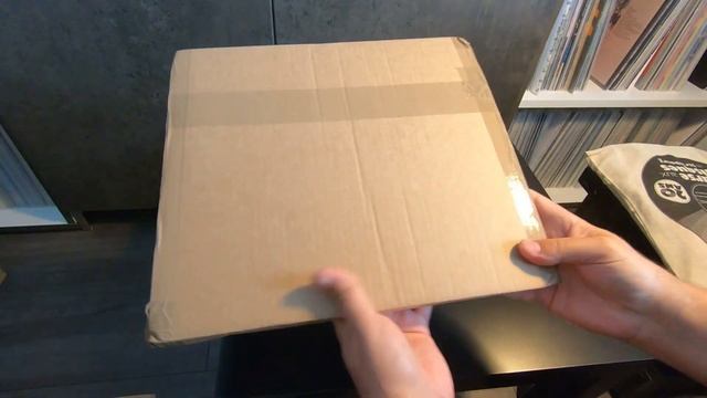 Покупка Винила у Maschina Records Store в Европе. 9 Район. смотреть онлайн