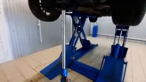 Mercedes-Benz GLC купе - демонтаж бака мочевины AdBlue