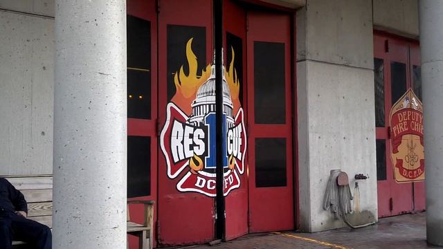 D.C. Fire Department Rescue 1 смотреть онлайн