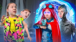 МОЯ СТАРШАЯ СЕСТРА из БУДУЩЕГО! Вернулась из будущего чтобы спасти мир от Злой Сестры!