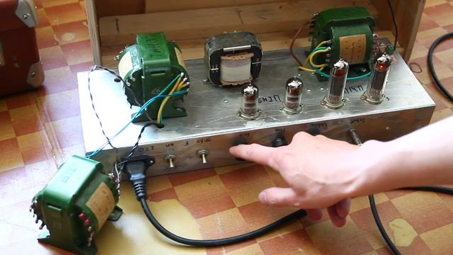 Фон комбика смотреть онлайн