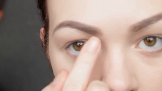 Макияж с КРАСНЫМИ ТЕНЯМИ: модный тренд ОСЕНИ | Fall makeup tutorial | EH смотреть онлайн