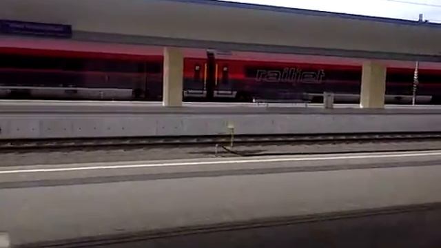 Westbahnhof Wien смотреть онлайн