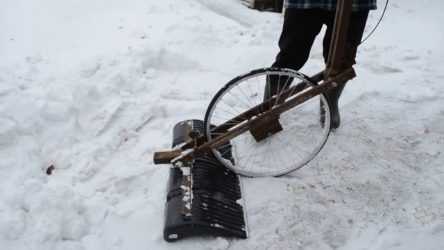 снеговая лопата на колесе смотреть онлайн