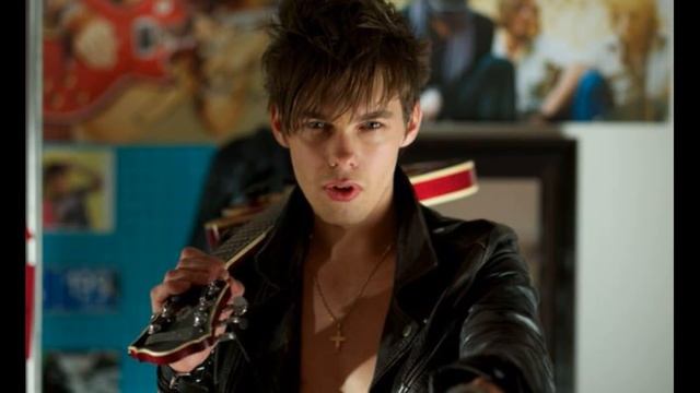 ВЫ АХНЕТЕ, УВИДЕВ, КАК ИЗМЕНИЛИСЬ 15 АКТЁРОВ ИЗ КУЛЬТОВЫХ СЕРИАЛОВ 2000-Х ГОДОВ смотреть онлайн