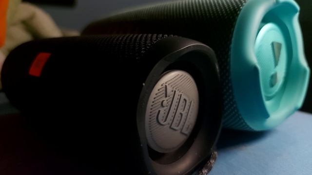 jbl charge 5 and jbl flip 5 BASS TEST!! 100% VOLUME смотреть онлайн
