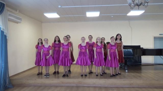 Образцовый вокальный ансамбль "Огонёк", «Девичья лирическая», В. Ребиков Зарумянилась вишня и слив смотреть онлайн