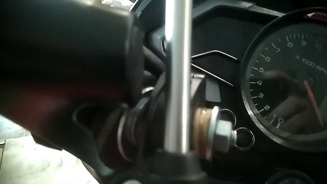 Нюансы по Монтажу Ветрового Стекла на BaJaJ PULSAR NS200 смотреть онлайн