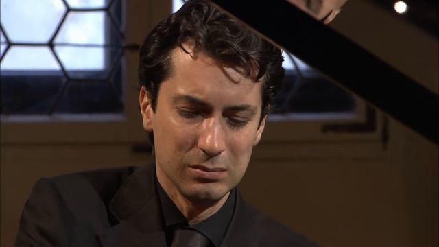 Cominati Mozart KV 311 Allegro con spirito смотреть онлайн