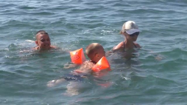 Алупка // Воронцовский дворец и парк // Купель графа Воронцова смотреть онлайн