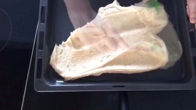 Пироги с шоколадным кремом и кокосом