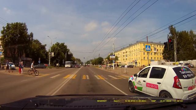 Проезд на запрещающий Рено-"Таксишка" М 271 РВ 69 2016-07-15 смотреть онлайн