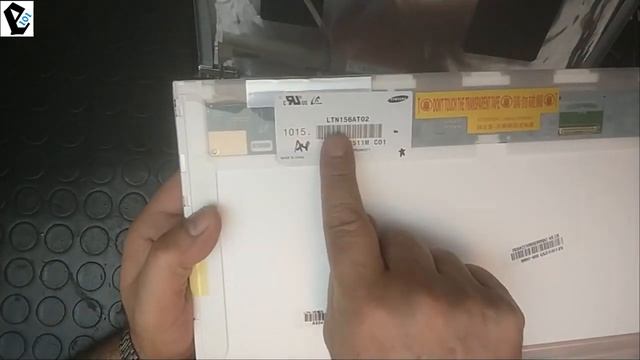 Dizüstü Bilgisayar Ekran Değişimi (Samsung NP-R580) смотреть онлайн