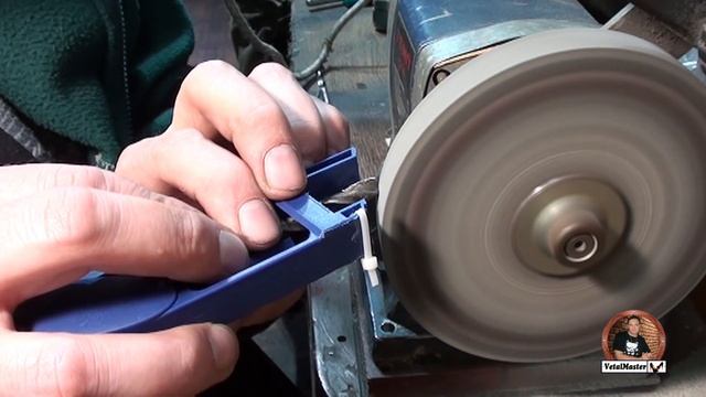 С бесполезного? делаем полезное ? Приспособление для заточки свёрл смотреть онлайн
