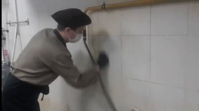 Как очистить кафель от жира, грязи, копоти не испортив поверхность! смотреть онлайн