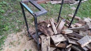 Распиловочный станок из бензопилы