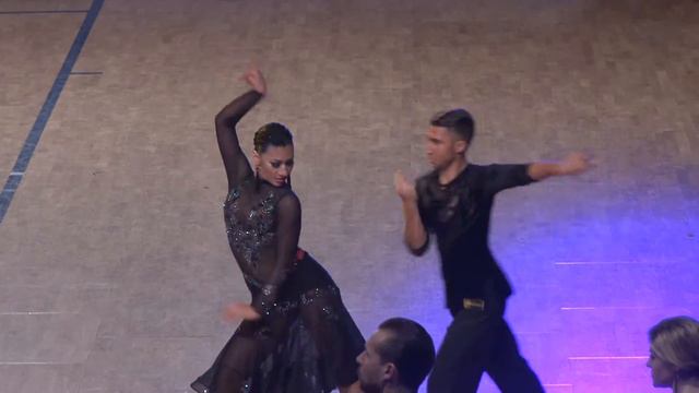 Баласанян Рафаэль - Рахман Вероника, 1/8, cha-cha-cha смотреть онлайн