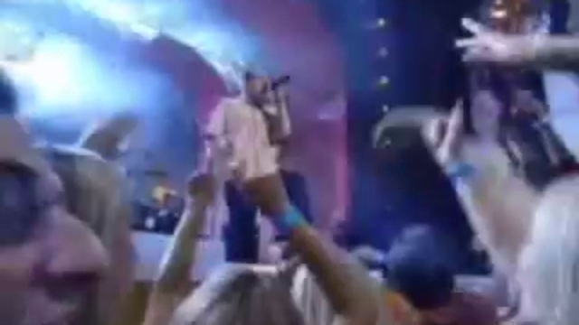 Linkin Park - One Step Closer (Live MTV VMA 2001) смотреть онлайн