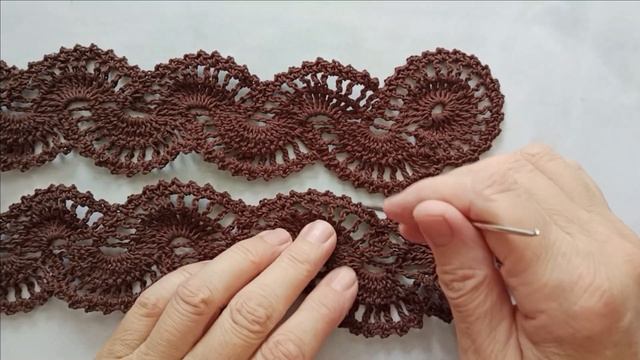 Ажурный шарф крючком из полос ленточного кружева смотреть онлайн